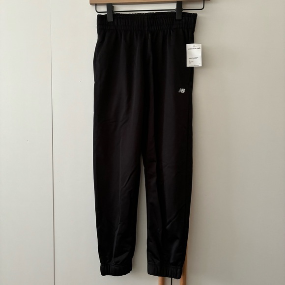 NWT New Balance Joggers - Picture 1 of 3